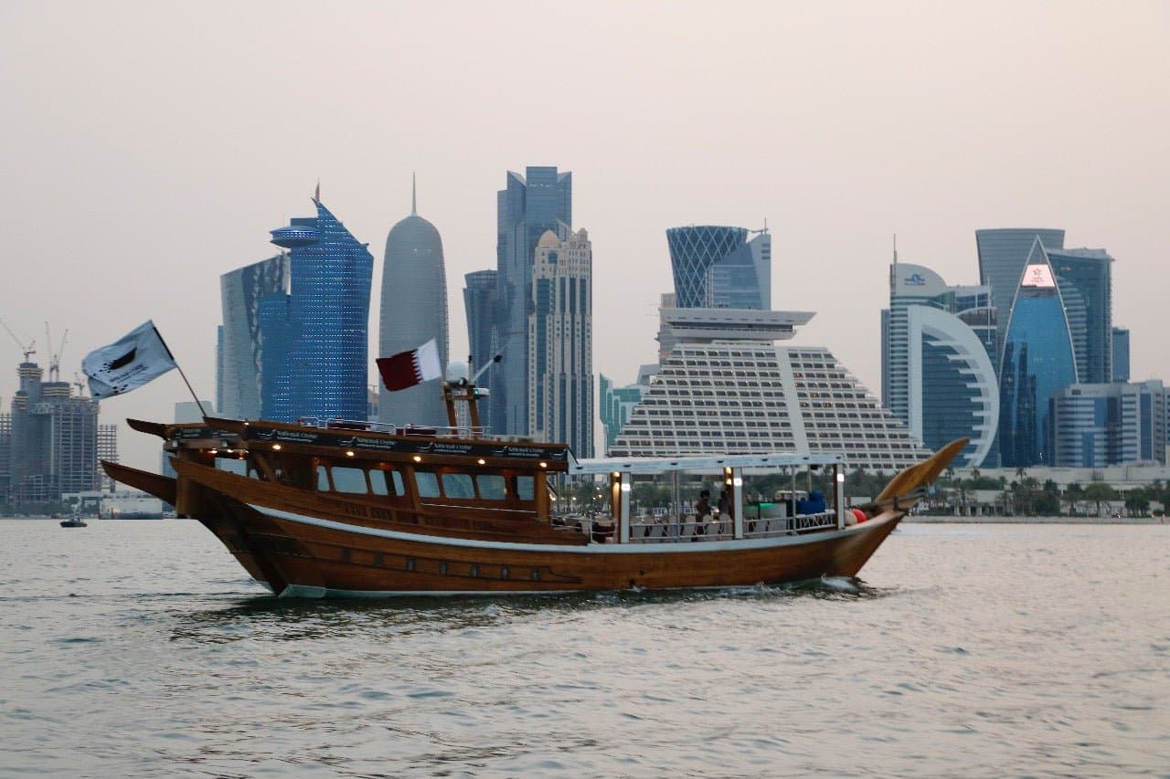 Private Dhow — Old Doha Port — Traditional Qatari wooden dhow — photo 1
